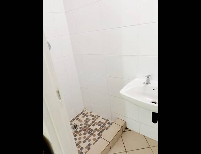 1 BEDROOM PROPERTY TO RENT IN MORNINGSIDE